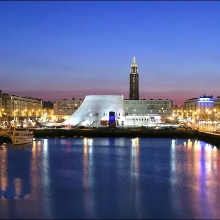 Sur Les Bancs De L'Ecole Proche Fac & Gare Daire Le Havre